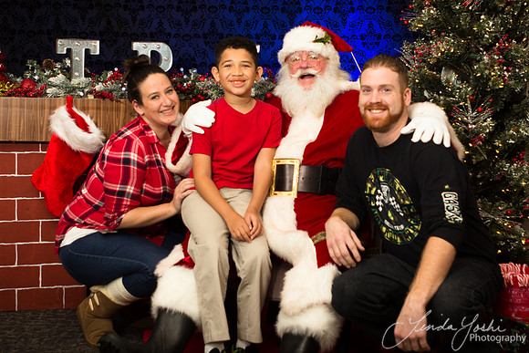 UPChristmasParty2017-15