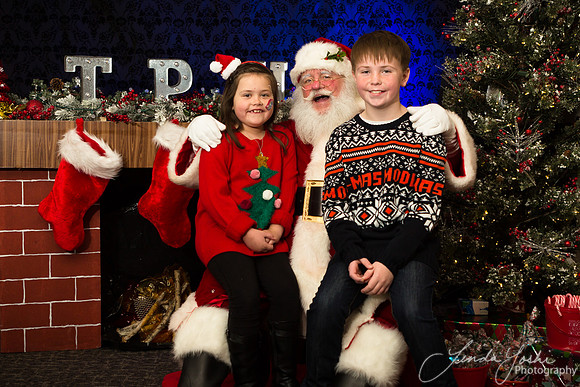 UPChristmasParty2017-38