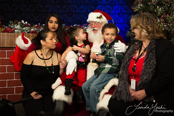 UPChristmasParty2017-75